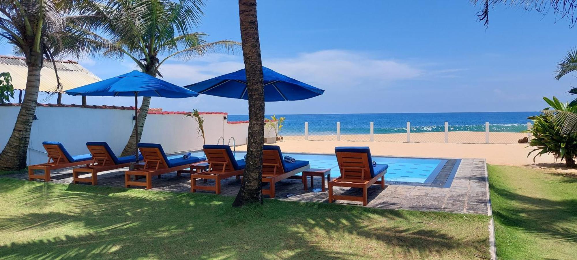 Tropical Beach House Hikkaduwa Dış mekan fotoğraf