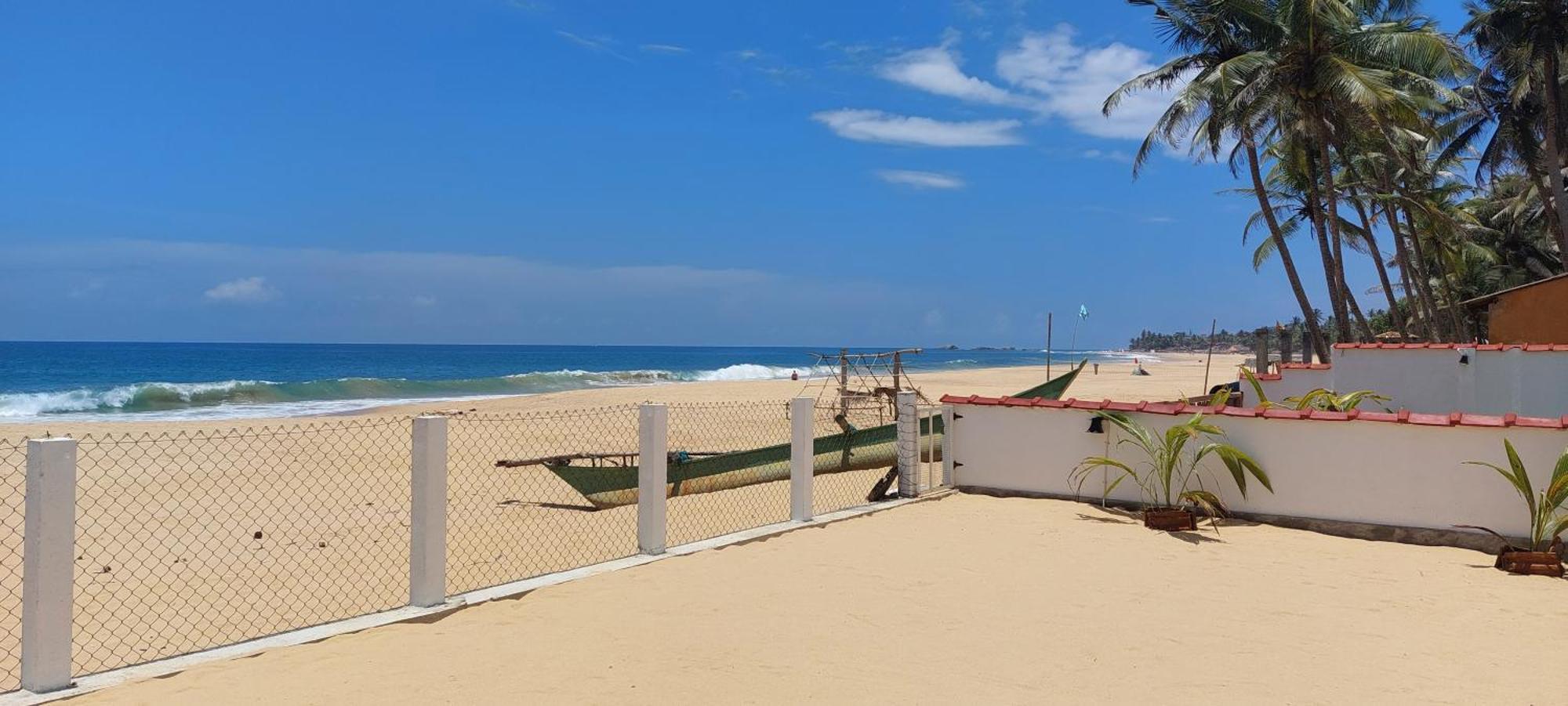 Tropical Beach House Hikkaduwa Dış mekan fotoğraf